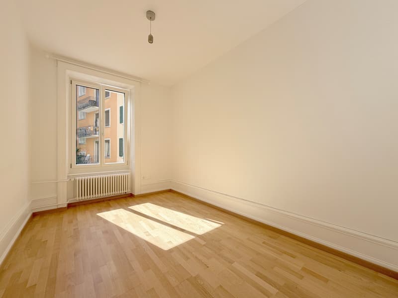 Zentral und komfortabel 4.5-Zimmer-Wohnung nahe Bahnhof Wiedikon (4)