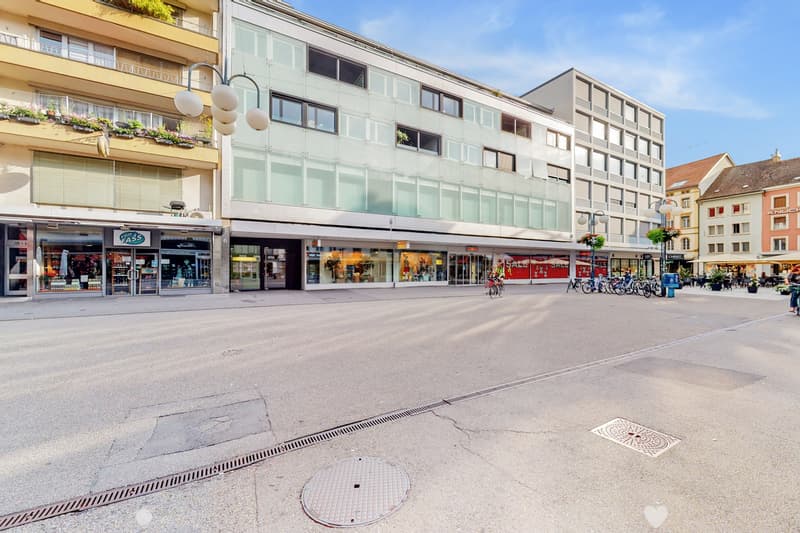 Erleben Sie 142m2 modernstes Wohnparadies im Herzen von Biel! (1)