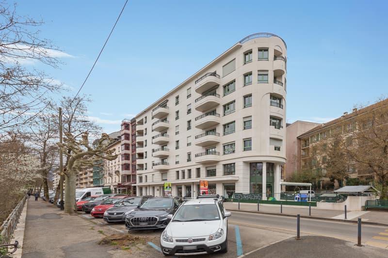 Place de parc aux Acacias (2)