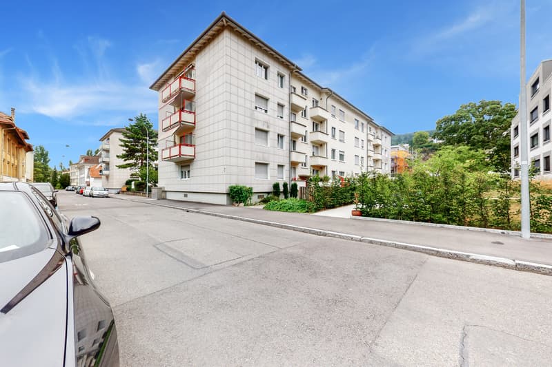 Apéro auf dem Balkon? Hier ist der perfekte Ort dafür! (2)