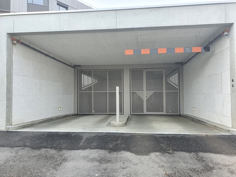 Suchen Sie einen Einstellhallenplatz für Ihr Auto (3)