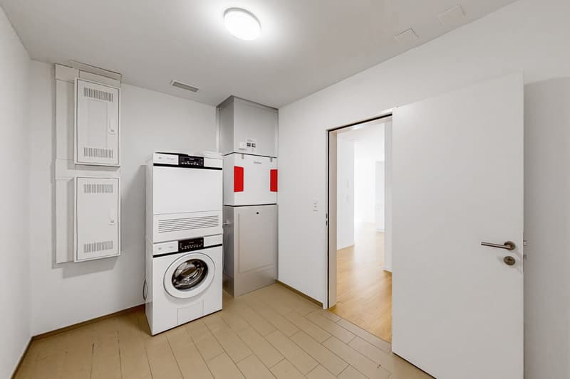 Moderne und zentrale Familienwohnung (13)