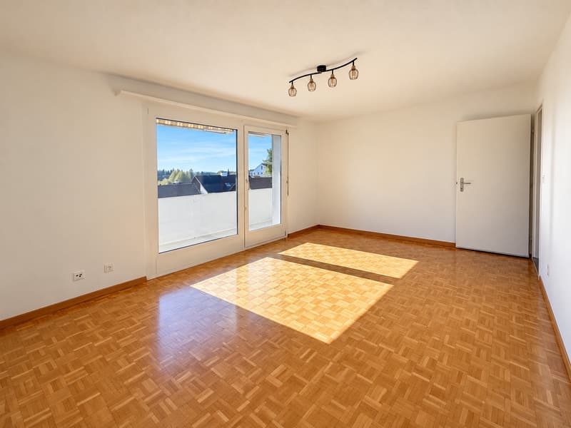 Helle Wohnung im Grünen mit wunderschöner Bergsicht! (2)