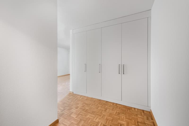 Renovierte 4.5-Zimmerwohnung mit Gartensitzplatz in Brugg (6)