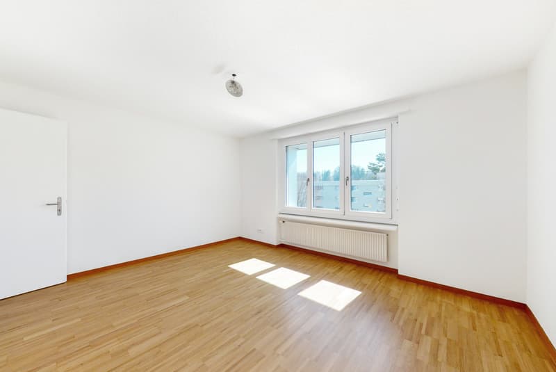 Grosszügige Erdgeschosswohnung mit Gartenzugang sucht Sie. (4)
