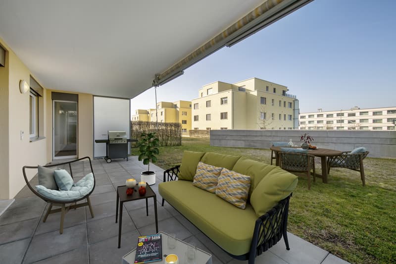 Grosszügige Wohnung mit sonnigem Gartensitzplatz (10)