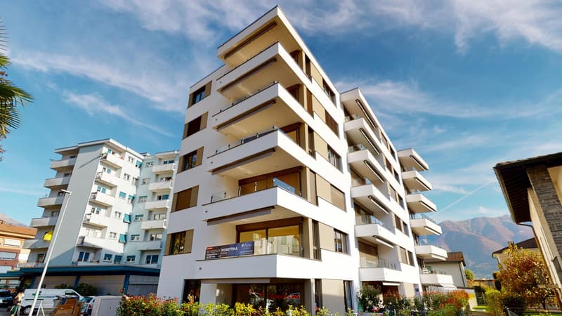 Residenza Morettina: moderno con balcone, cercasi subentrante (1)
