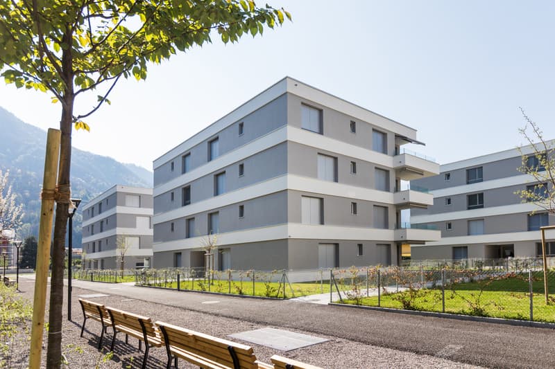 Moderno con terrazzo, a pochi minuti dal centro (1)