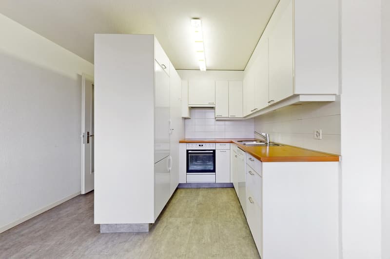 Schöne 3.5 Zimmerwohnung zu vermieten im Grünen (7)