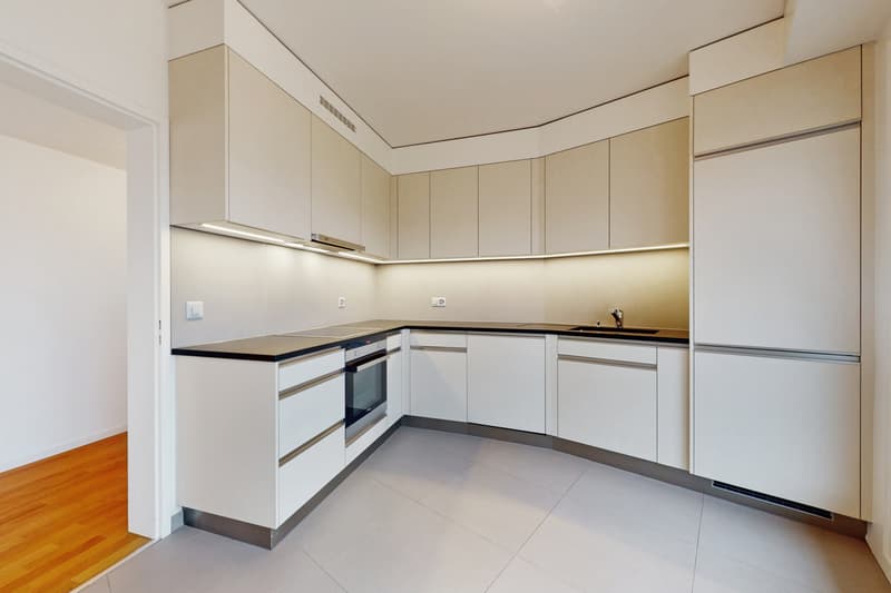 Profitez d'une vaste terrasse et d'un magnifique attique en duplex ! (10)