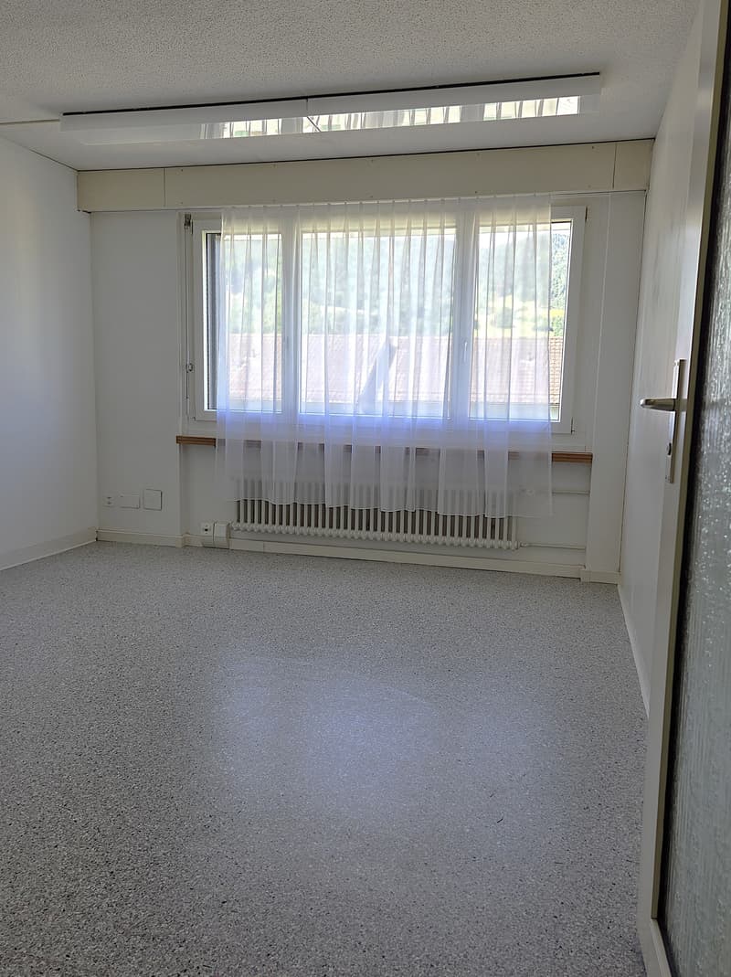 Büroräumlichkeit im Zentrum von Horw (9)
