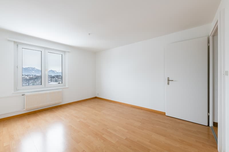 Kleine 3 Zimmer-Wohnung mit viel Ruhe (4)