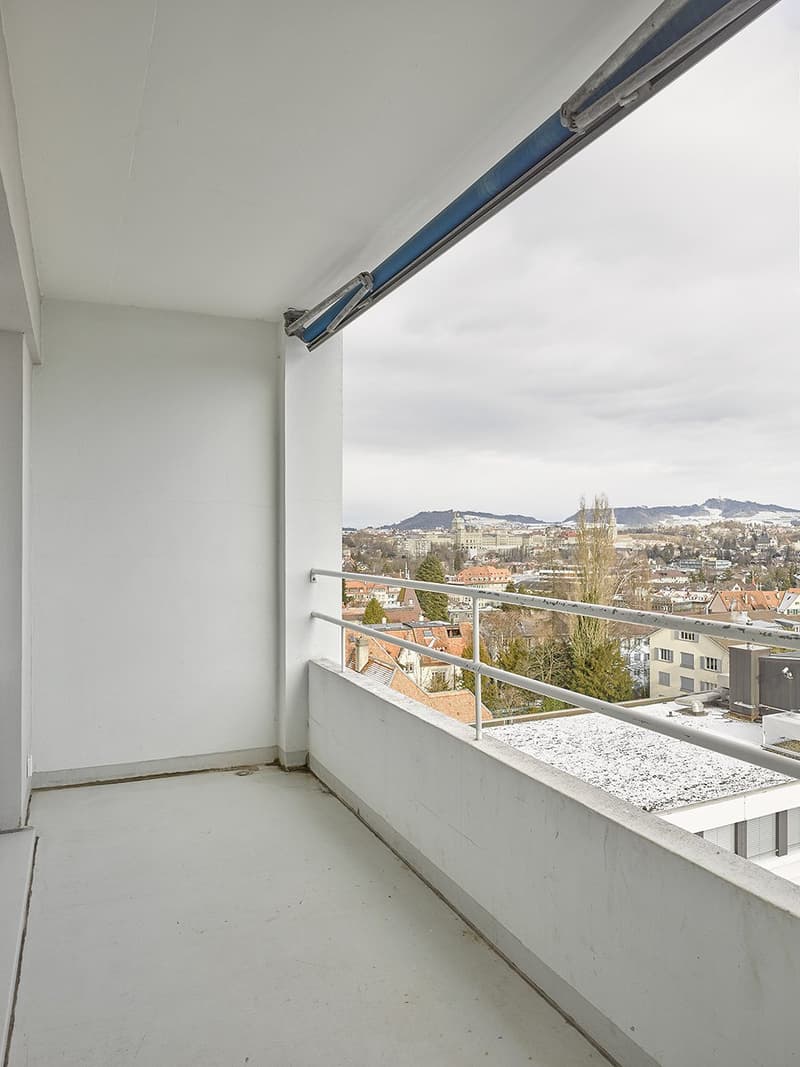 Moderne 2.5-Zimmer-Wohnung mit Stadtblick in Bern (5)