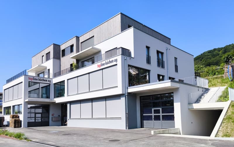 Moderne 4.5-Zimmer-Neubau-Attikawohnung mit Terrasse in Toffen (1)
