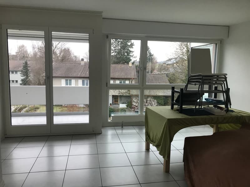 Gemütliche 2-Zimmer-Wohnung mit Balkon in Münchenbuchsee (2)