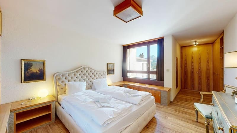 Home in the heart of St. Moritz - 4.5-room apartment with panoramic balcony (9)
