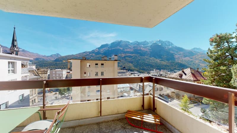 Home in the heart of St. Moritz - 4.5-room apartment with panoramic balcony (4)
