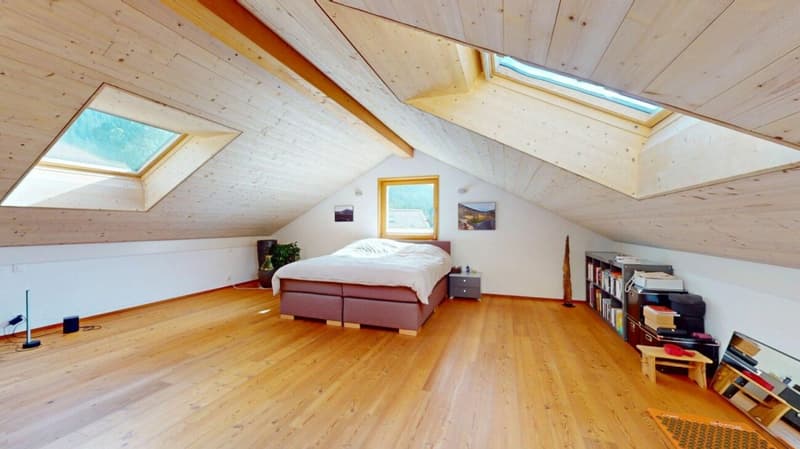 Schöne 5.5 Zimmer Maisonette-Wohnung an zentraler Lage (11)