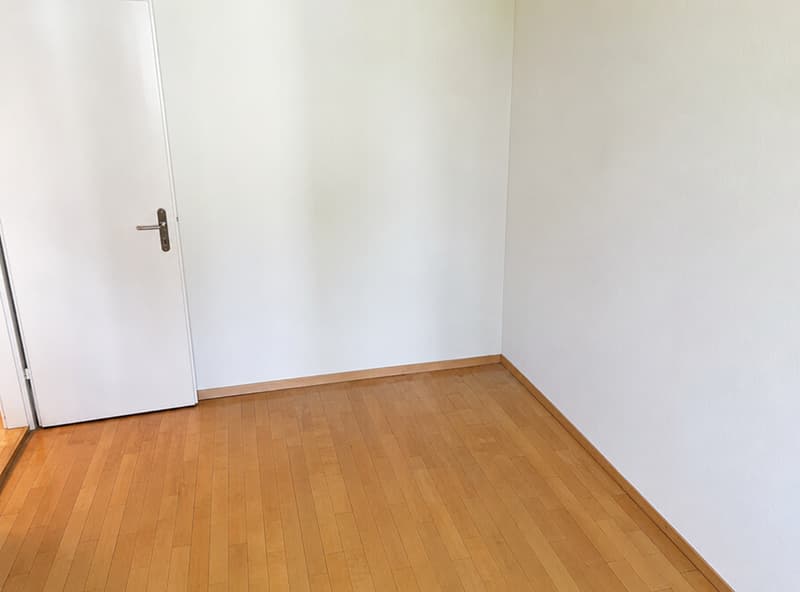 Helle 4-Zimmer-Wohnung mit Balkon in Erstfeld – ab sofort verfügbar (4)