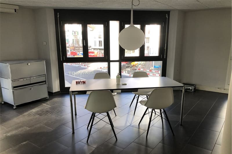 Posto di lavoro di Co Working in comunità di uffici (2)