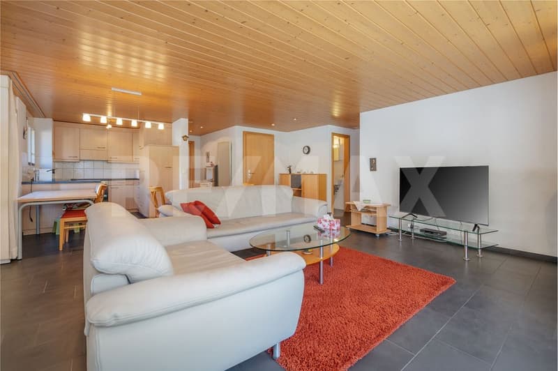 Attraktive 3.5-Zimmer-Parterrewohnung mit Gartenterrasse in Wilderswil (3)