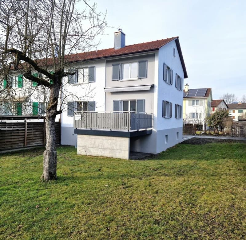 Maison mitoyenne rénovée dans un endroit idyllique et calme à Widnau (10)