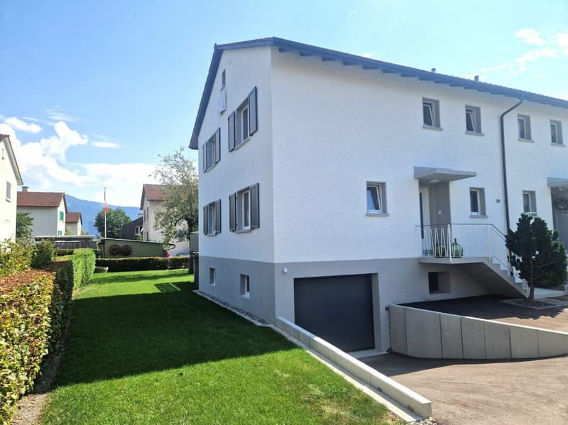 Kernsaniertes 4.5-Zimmer-Doppeleinfamilienhaus mit Garten & Garage in Widnau (11)