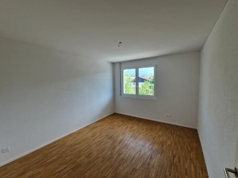 schöne moderne Wohnung mit viel Platz (5)