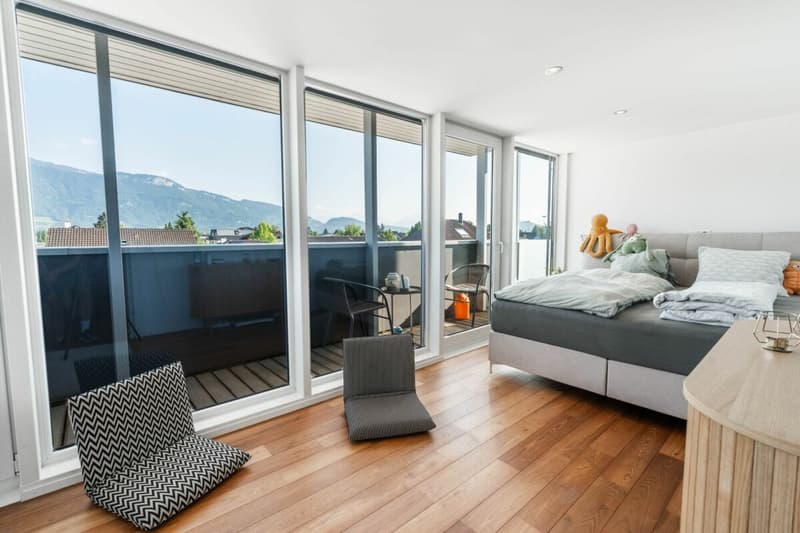 Grosszügiges 8-Zimmer-Einfamilienhaus mit Einliegerwohnung, Garten und grosser Terrasse (2)