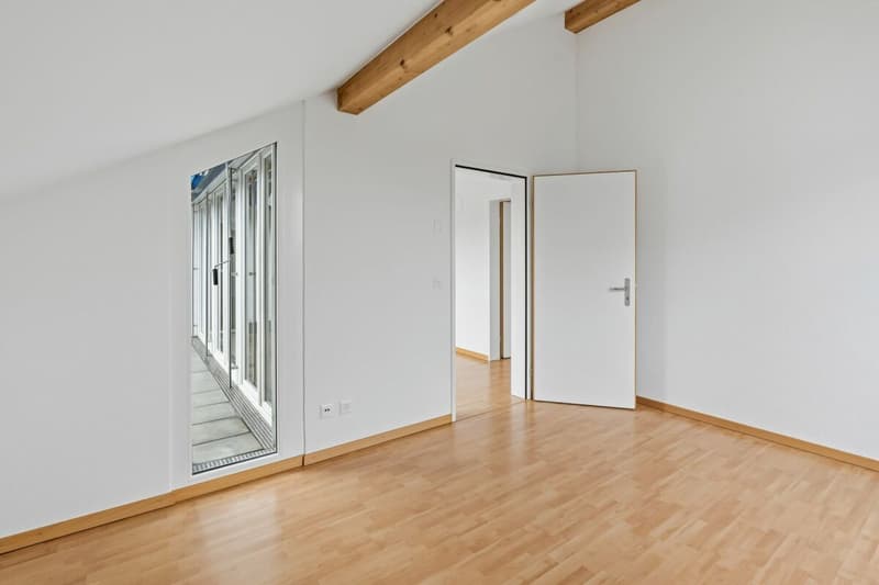 helle 3,5-Zimmer-Dachwohnung mit Terrasse & Weitblick (5)