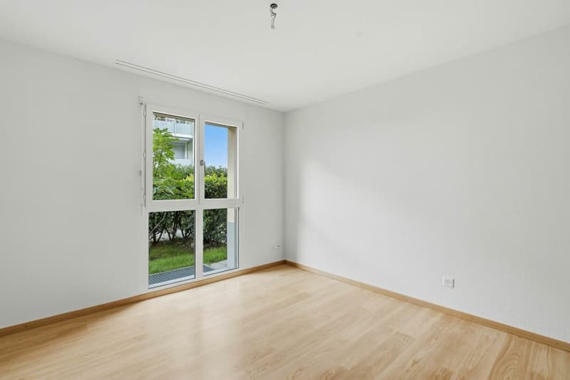 wunderschöne 4.5 Zimmer Gartenwohnung mit Wintergarten (8)