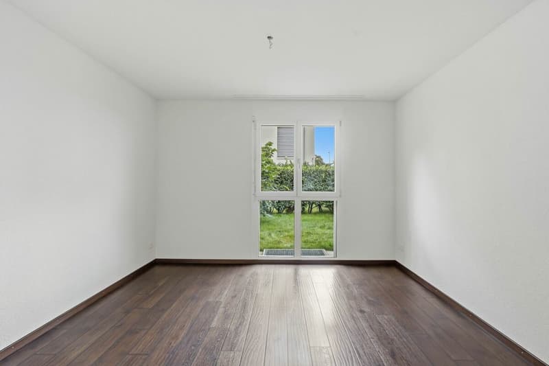 wunderschöne 4.5 Zimmer Gartenwohnung mit Wintergarten (9)