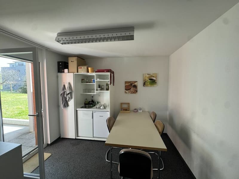 Grosszügige Gewerbefläche für Büro oder Praxis, 238 m² (9)