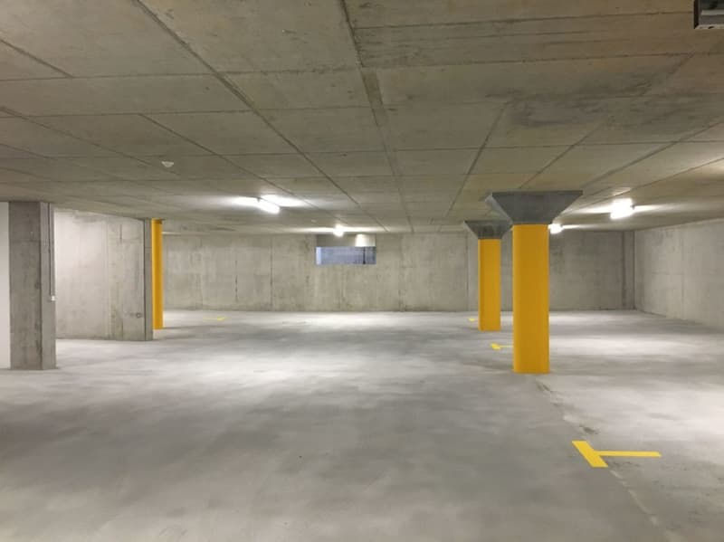 Einstellhallenplatz (1)