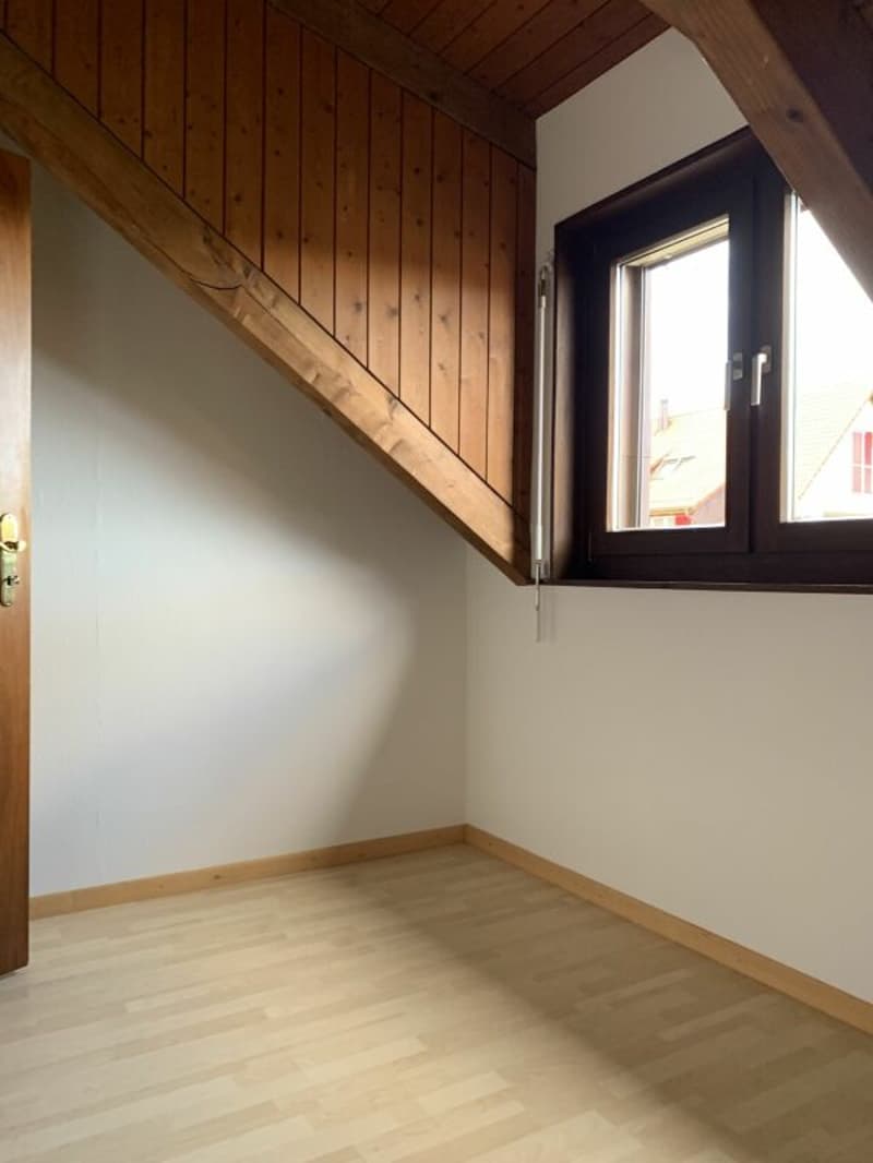 Charmante 3.5-Zimmer-Wohnung - nur wenige Schritte zum See (8)