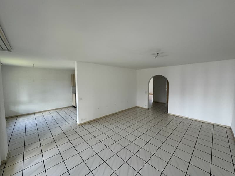 Schöne 3.5-Zimmer-Parterrewohnung mit Sitzplatz (7)