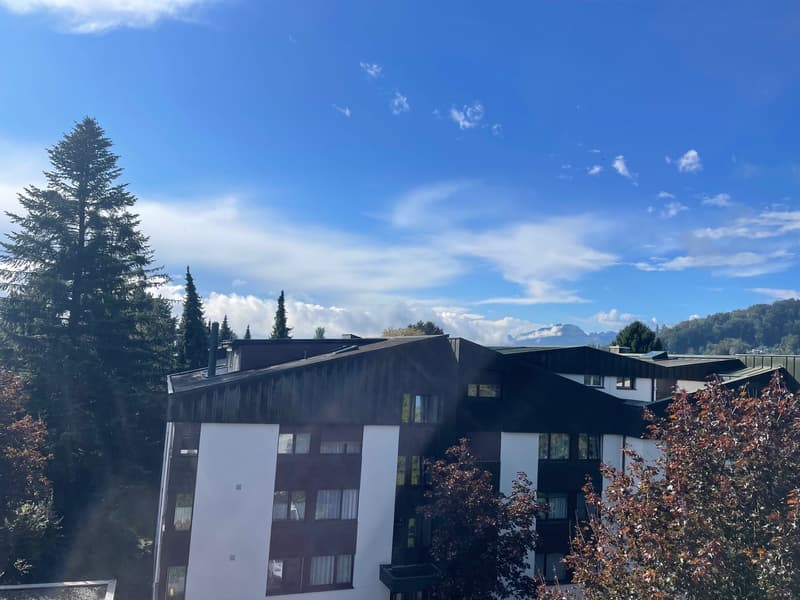 preiswerte 4-Zimmerwohnung mit Balkon und Aussicht (9)