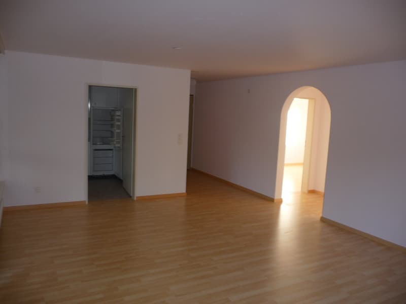 lässige 3.5-Zi. Erdgeschoss-Wohnung mit Balkon (10)