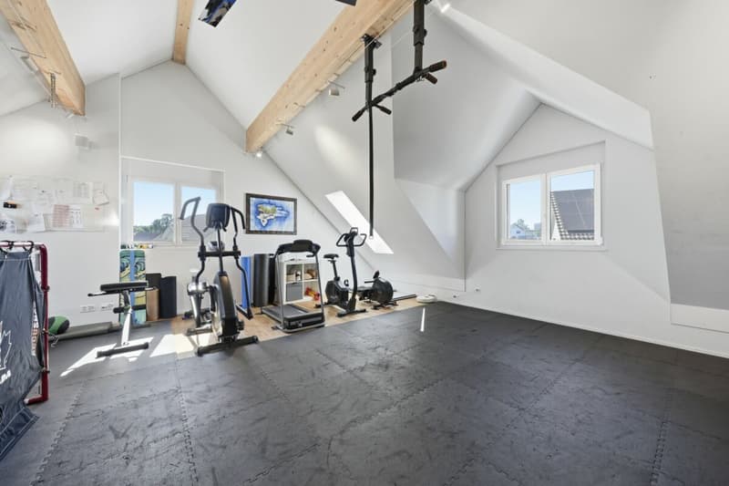 Wohnen mit Stil - Exklusives 6½-Zimmer-Eckhaus (22)