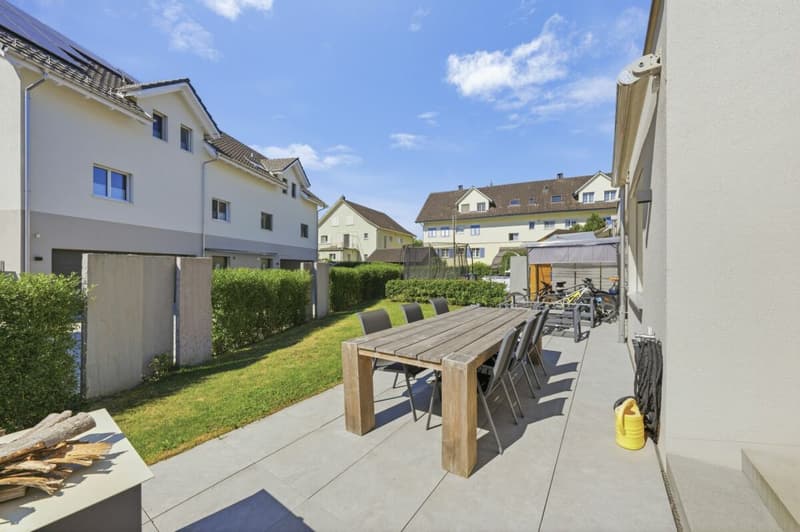 Wohnen mit Stil - Exklusives 6½-Zimmer-Eckhaus (2)