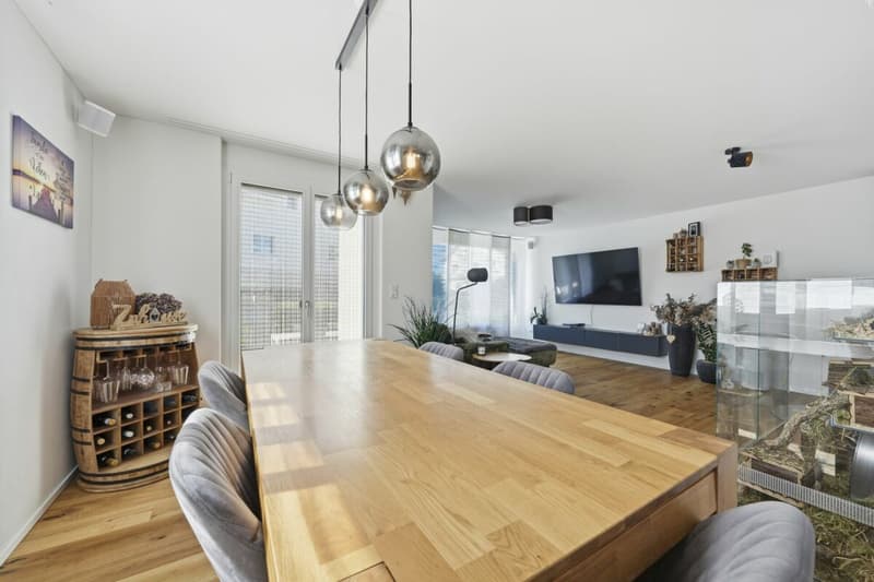 Wohnen mit Stil - Exklusives 6½-Zimmer-Eckhaus (7)