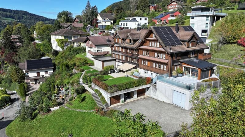 Zentrales Reihen-Eckhaus mit Umschwung auf grossem ausbaubarem Grundstück (16)