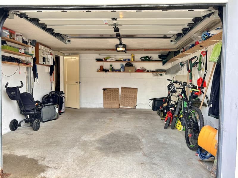 Reihen-EFH an sonniger Hanglage mit Garage (14)