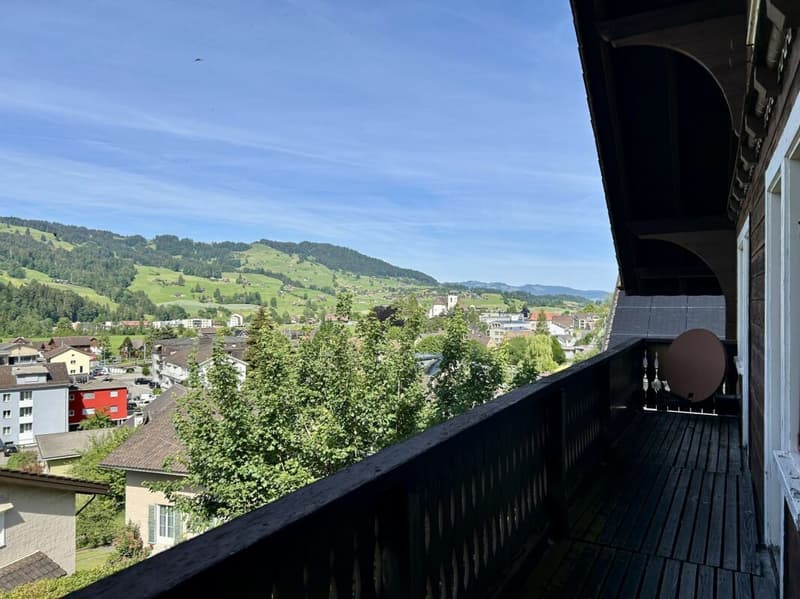 Charmantes Holzchalet mit Garten und Weitblick (17)
