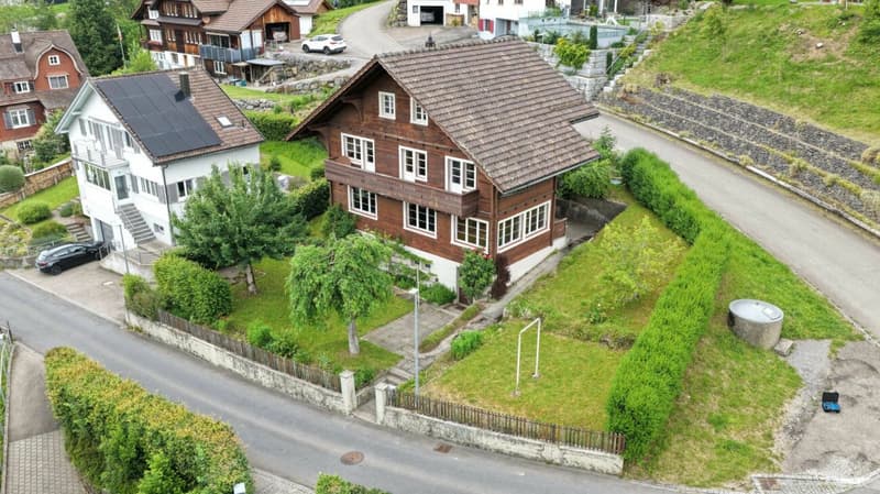 Charmantes Holzchalet mit Garten und Weitblick (18)