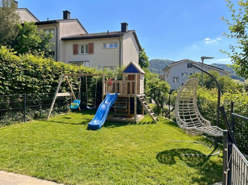 Reihen-EFH an sonniger Hanglage mit Garage (15)