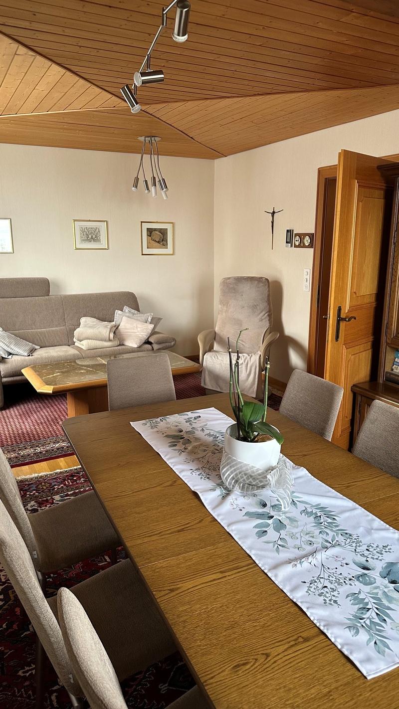 Charmante 5-Zimmer-Wohnung mit Seeblick in Rorschacherberg OHNE Lift (8)