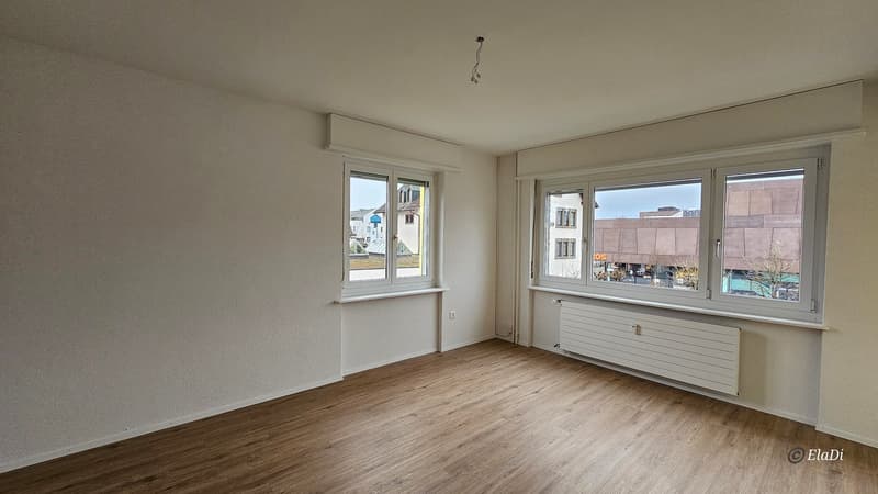 4.5-Zimmer-Wohnung 2.OG mit Balkon (3)