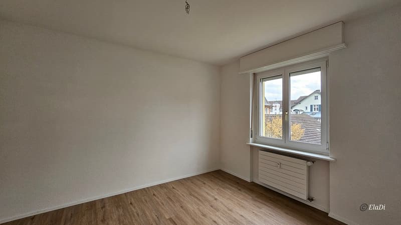 4.5-Zimmer-Wohnung 2.OG mit Balkon (7)