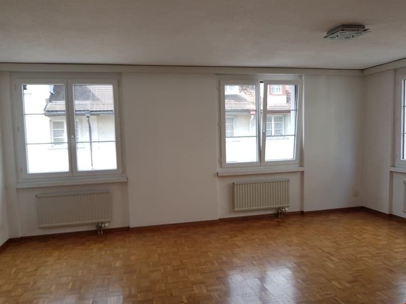 3.0 Zimmer-Wohnung 2.OG (6)